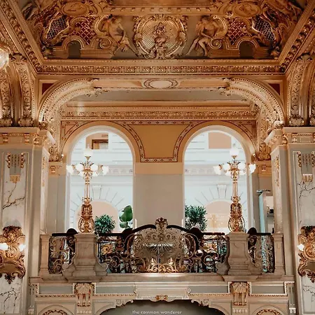 Amazing View Designer With Sauna And Jacuzzi 3 Min To Opera House Budapest