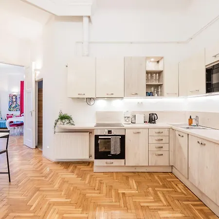 Apartment Amazing View Designer With Sauna And Bathtub 3 Min To Opera House Budapest