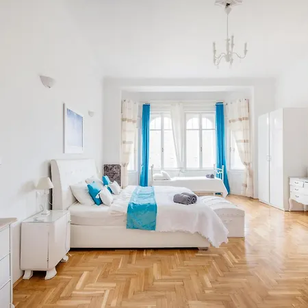 Διαμέρισμα Amazing View Designer With Sauna And Jacuzzi 3 Min To Opera House