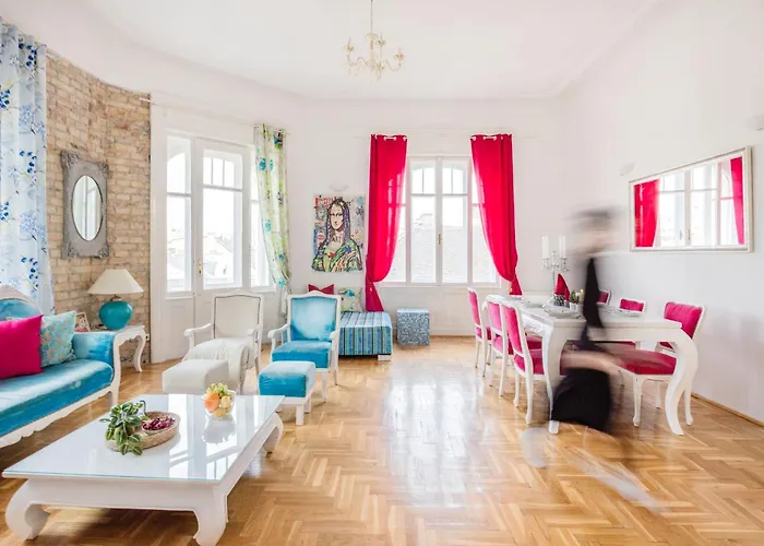Apartment Amazing View Designer With Sauna And Jacuzzi 3 Min To Opera House Budapest