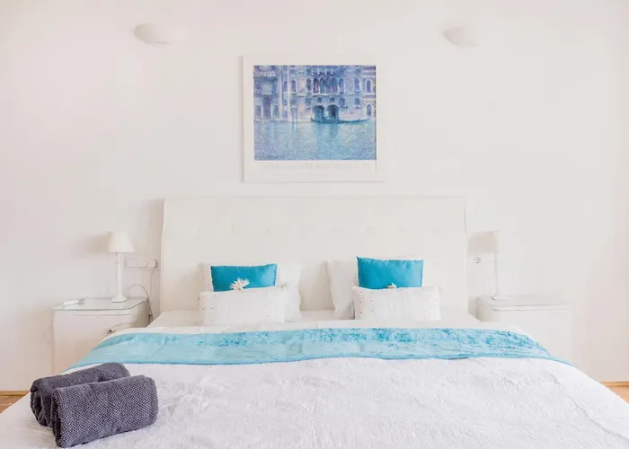 Amazing View Designer With Sauna And Jacuzzi 3 Min To Opera House Apartment